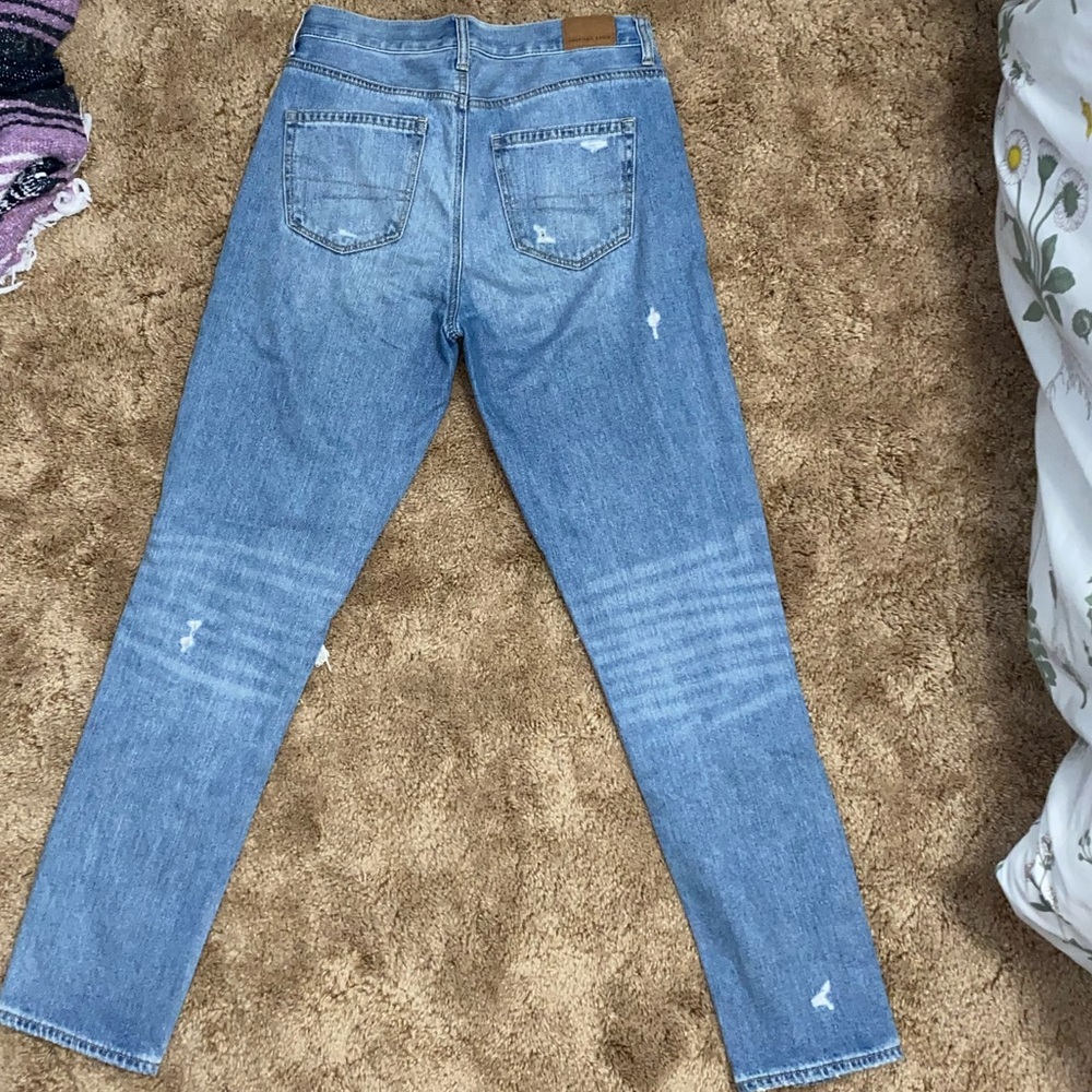 AE Ripped Mom Jean - Picture 2 of 4